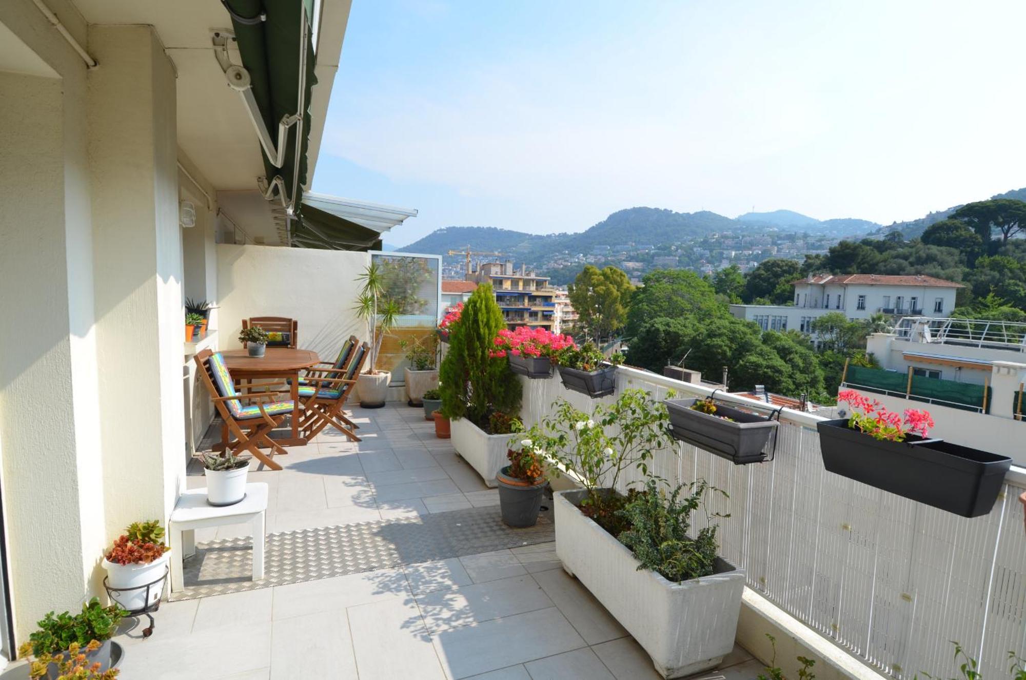 Phoenix - 4 Personnes Avec Superbe Terrasse, Clim Et Parking Le Port De Apartment *